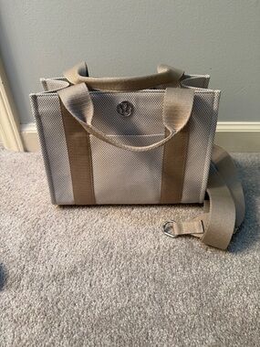 lululemon athletica Beige Canvas Tote with Detachable Strap.  NWOT